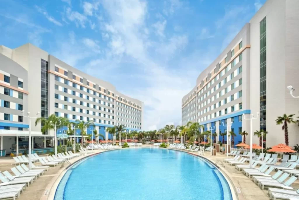 Universal Surfside Inn and Suites